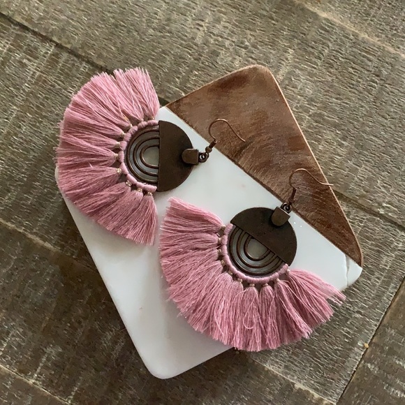 kelzposh Jewelry - Retro Bohemian Rose Tassel Earrings